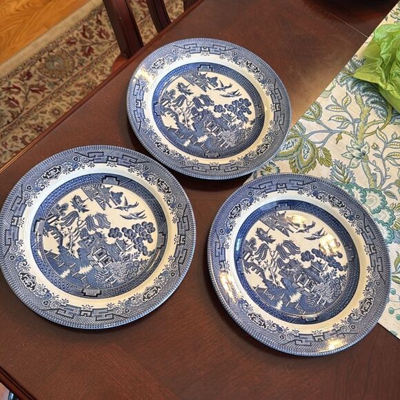 Churchill England Blue Willow Dishwasher & Microwave Safe - Vtg./Great Condition - Picture 8 of 9